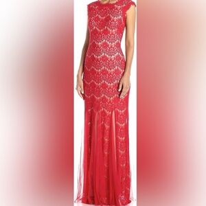 Betsy & Adam Women's Coral Lace Sleeveless Gown Size 2